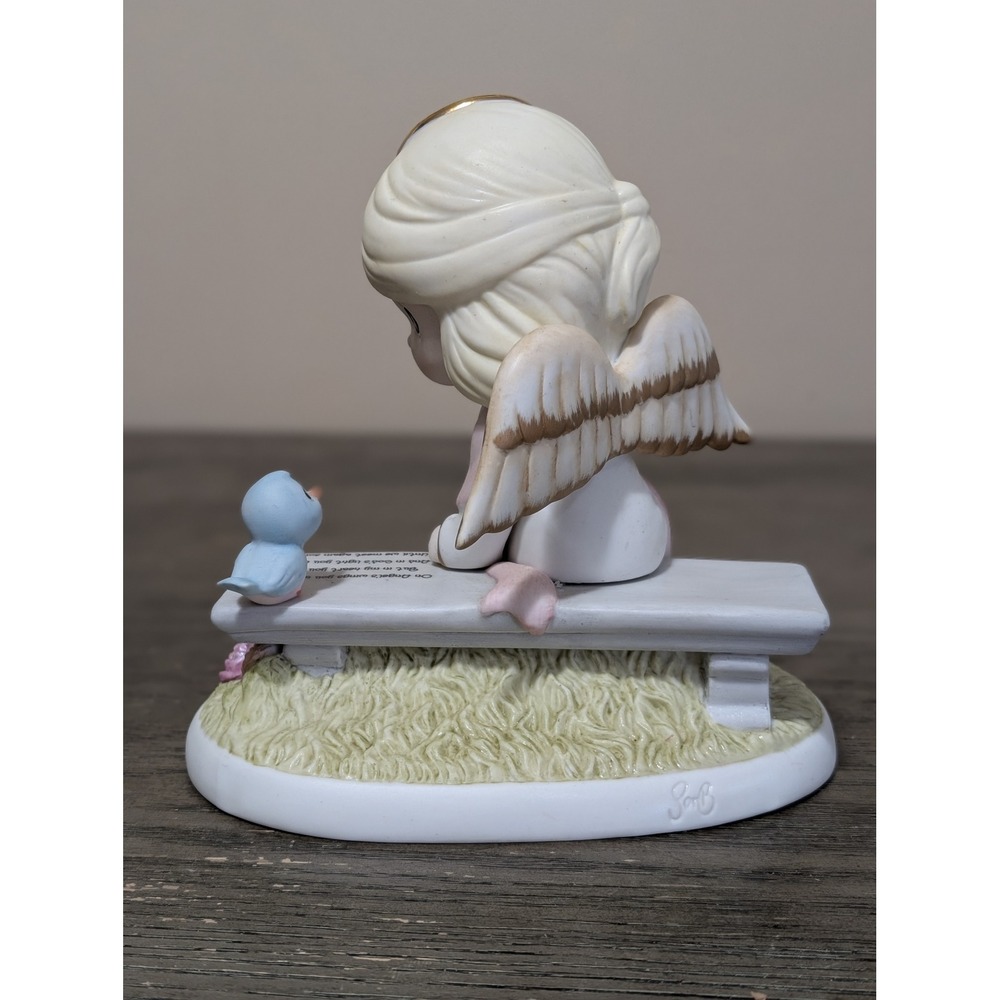 Precious Moments Figurine Heaven's Embrace Angel Excellent with blue bird - Picture 5 of 7